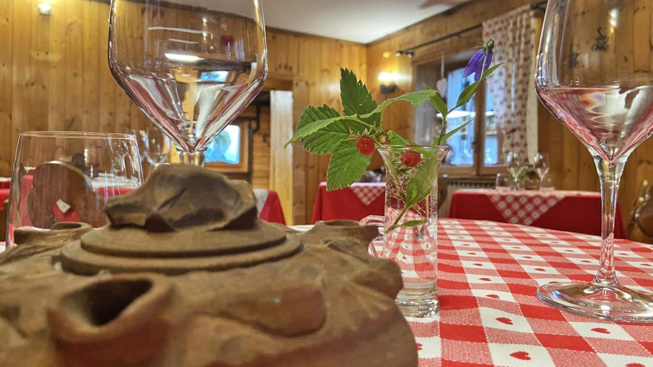 Locanda Ristorante Bar Del Lago Шамуа Екстериор снимка
